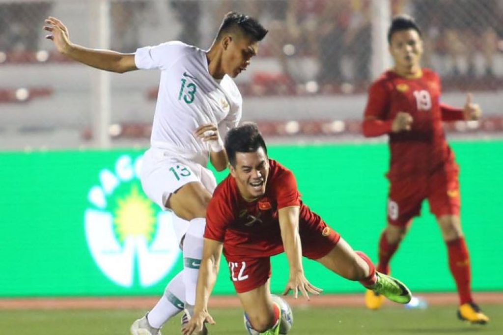 Bat ty le cuoc bong da Viet Nam hinh anh 1