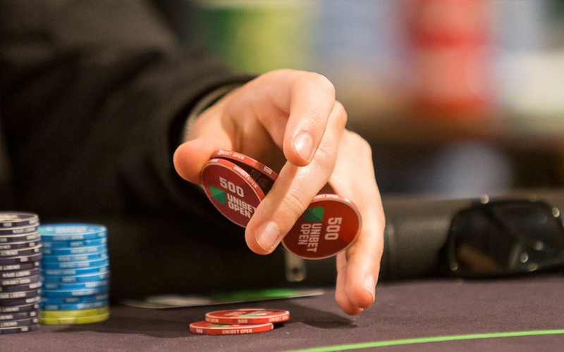Kinh nghiệm tham gia cược Poker Float play Kinh nghiem tham gia cuoc Poker Float play Vn88